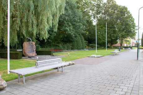 Gedenksteen Kapitein C.M. Donkervoort